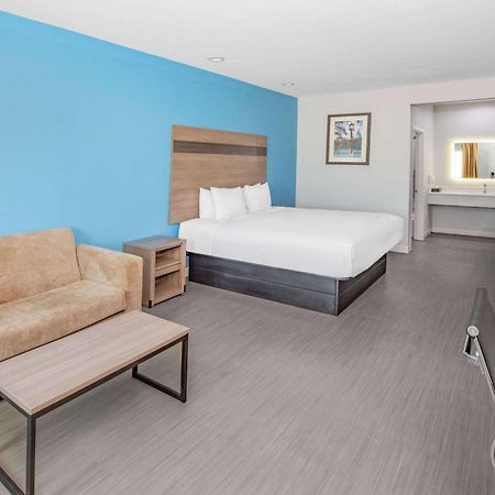 Baymont By Wyndham Freeport Texas Hotel Luaran gambar