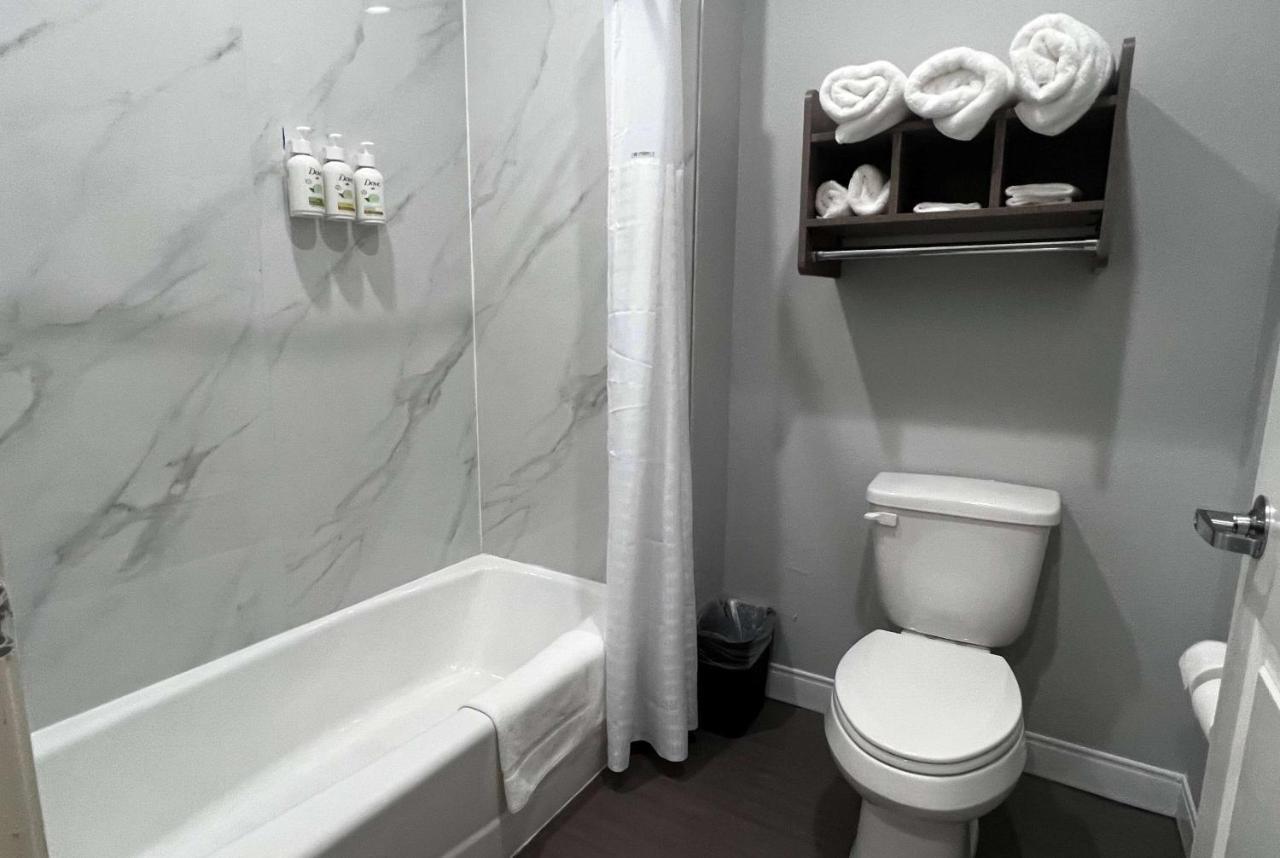Baymont By Wyndham Freeport Texas Hotel Luaran gambar