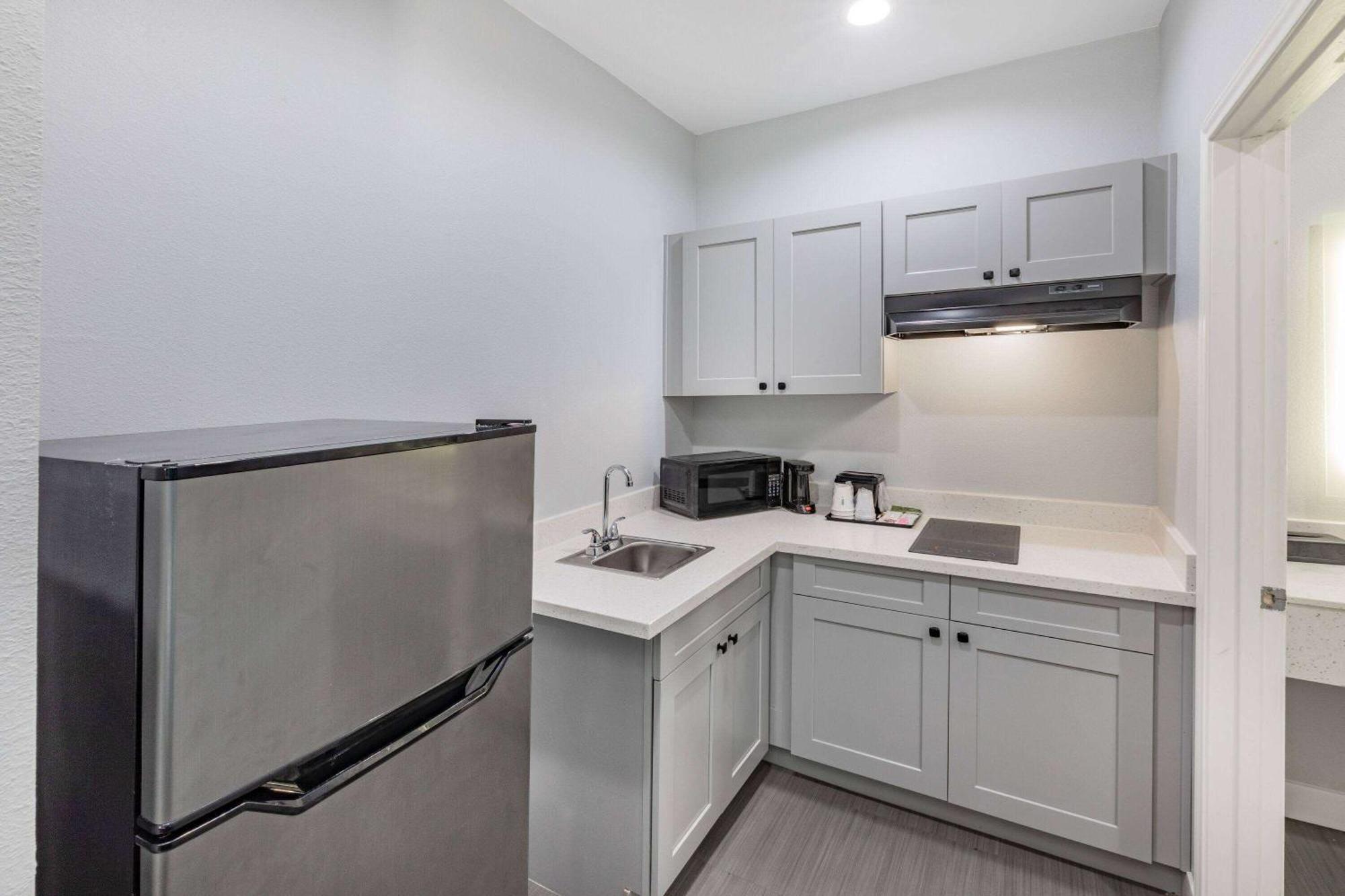 Baymont By Wyndham Freeport Texas Hotel Luaran gambar