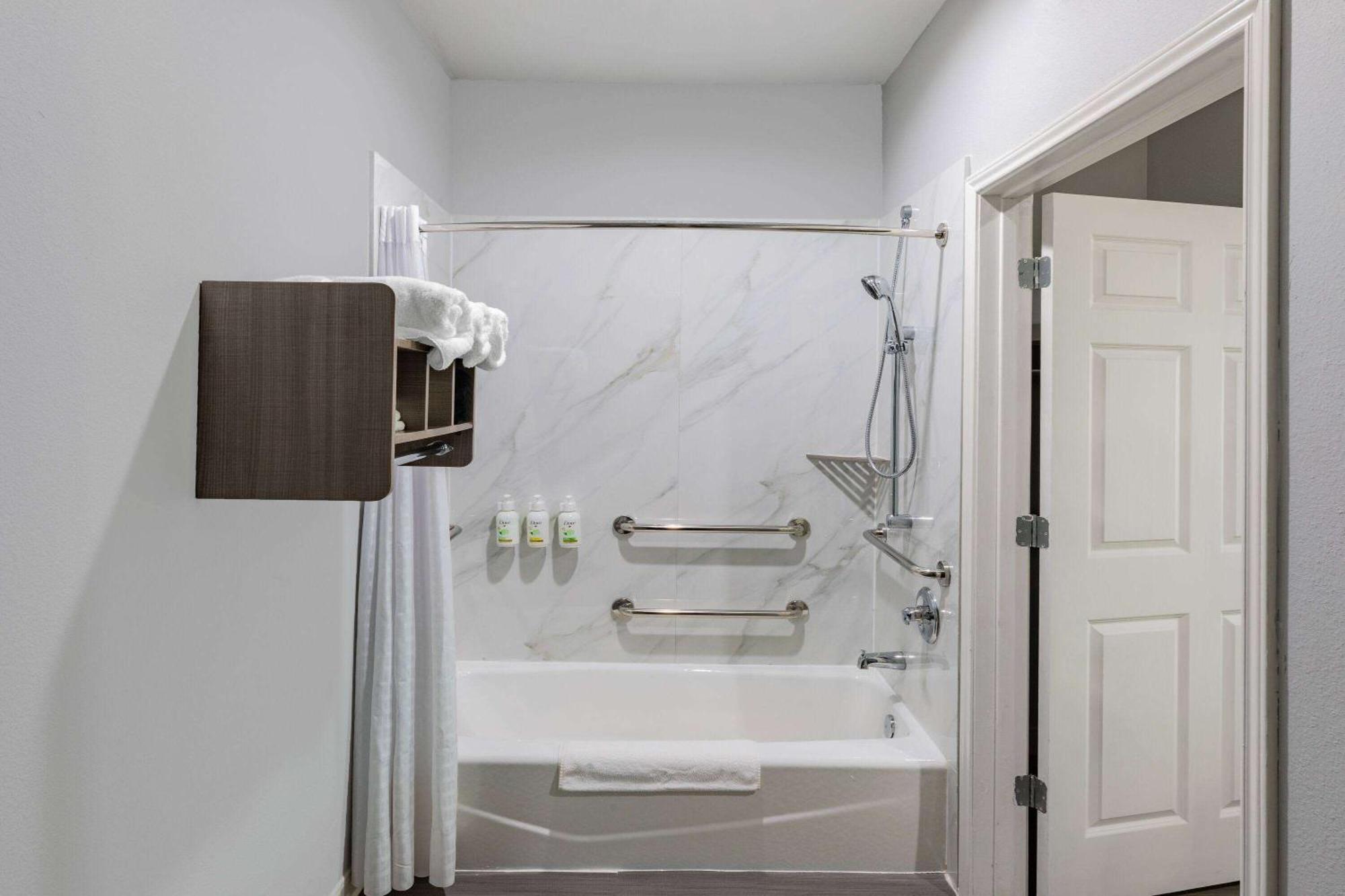 Baymont By Wyndham Freeport Texas Hotel Luaran gambar